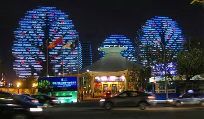 三亚美丽之冠酒店